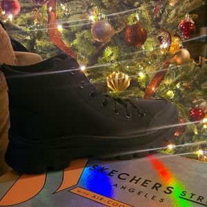 Women's Skechers High-top boots